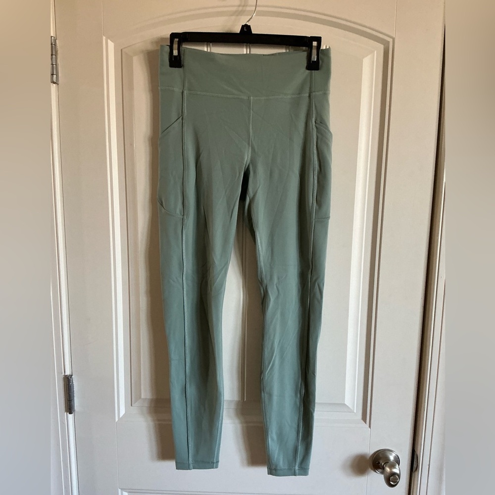 LuLuLemon Invigorate 28” Leggings